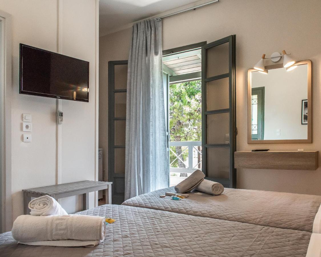 Seimeio Strofilia Hotel Kalogria  Buitenkant foto