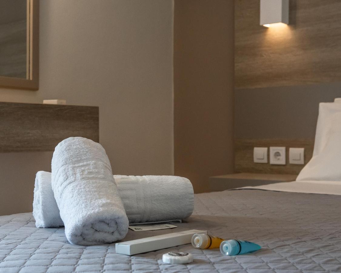 Seimeio Strofilia Hotel Kalogria  Buitenkant foto
