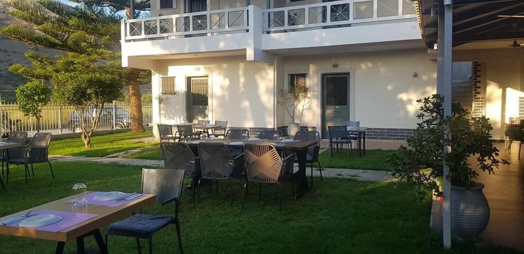 Seimeio Strofilia Hotel Kalogria  Buitenkant foto
