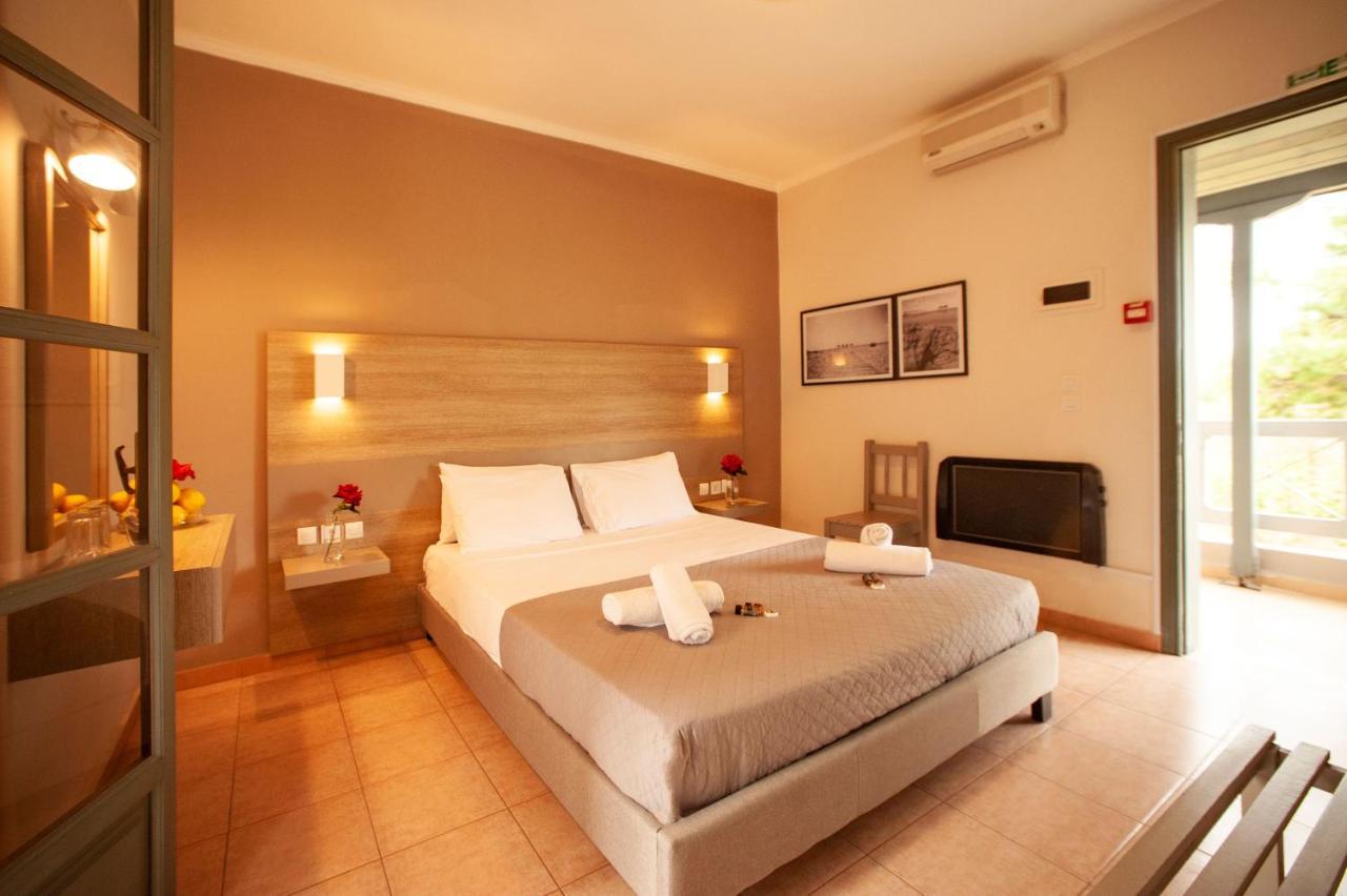 Seimeio Strofilia Hotel Kalogria  Buitenkant foto